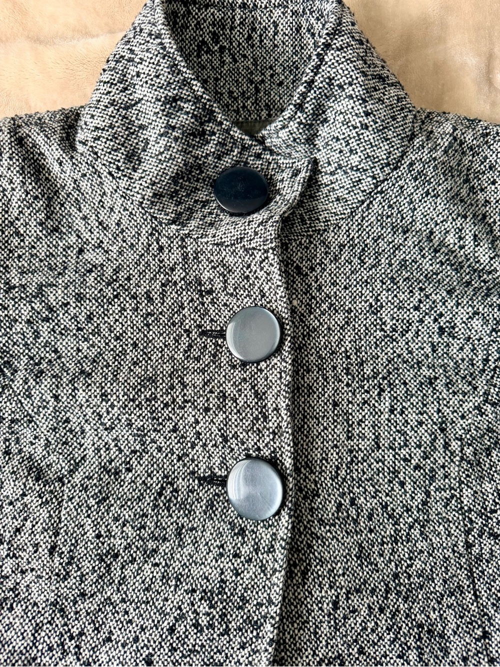 mac & jac Black and White Tweed Button-Front Jacket - Picture 8 of 16